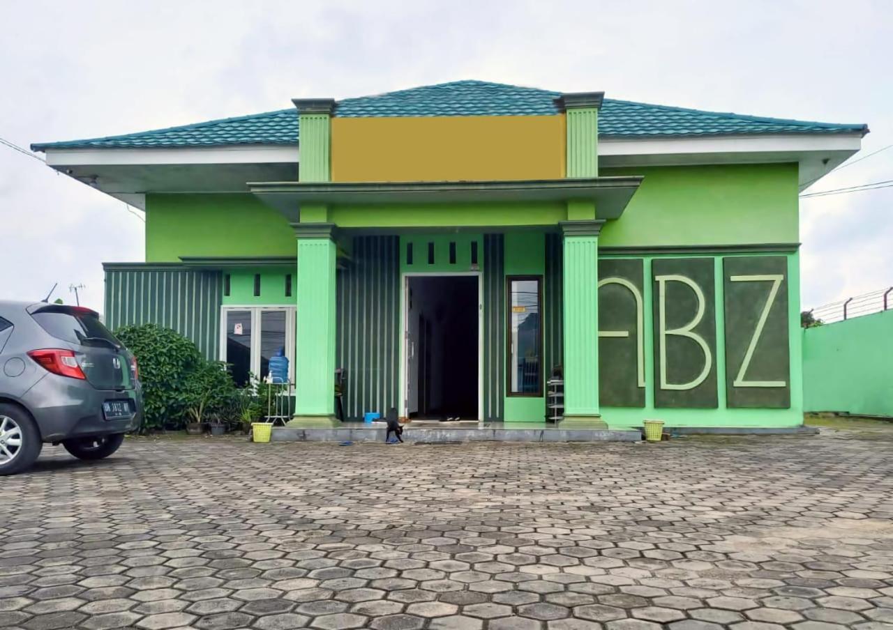Reddoorz Syariah Near Universitas Batanghari Jambi Exterior photo