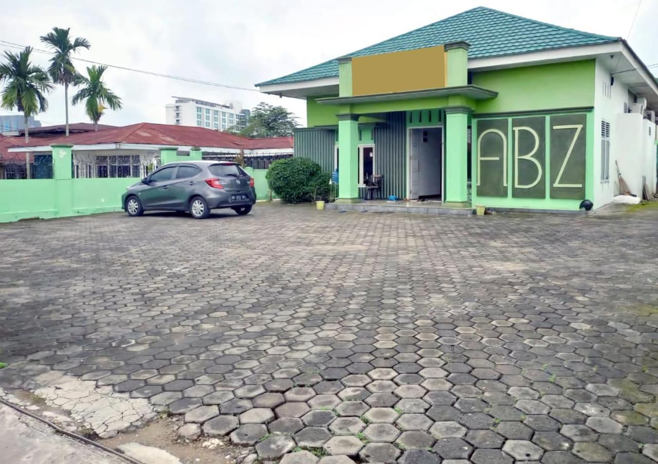 Reddoorz Syariah Near Universitas Batanghari Jambi Exterior photo